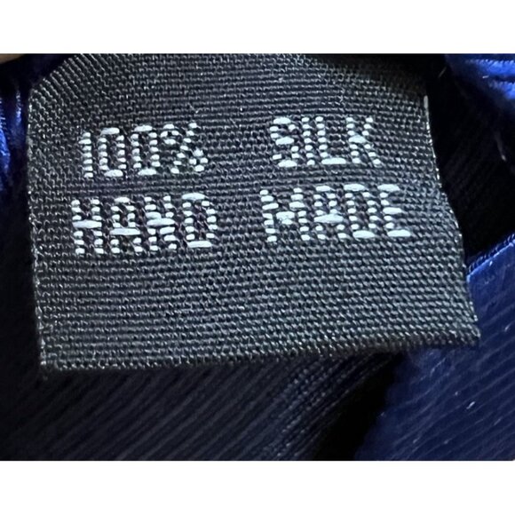 Bruno Piattelli Mens Silk Necktie Navy Blue Silver Diagonal Stripe 61”x3 1/4” - Picture 4 of 7